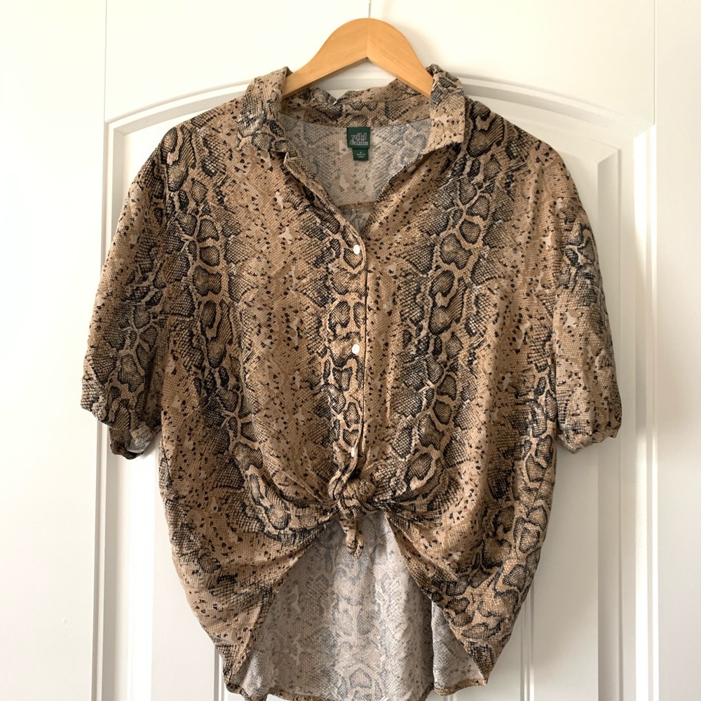 WILD FABLE Snake Print Blouse ✨